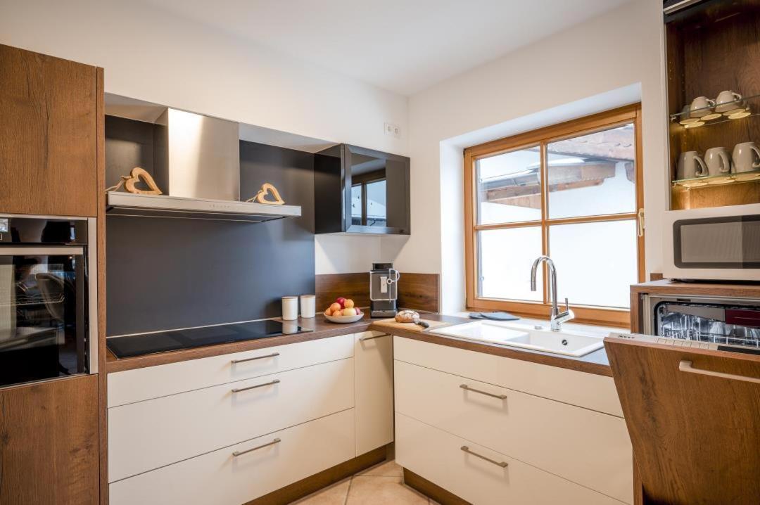 Ferienhaus Die 12 Mit 4 Schlafzimmern In Garmisch Eksteriør bilde