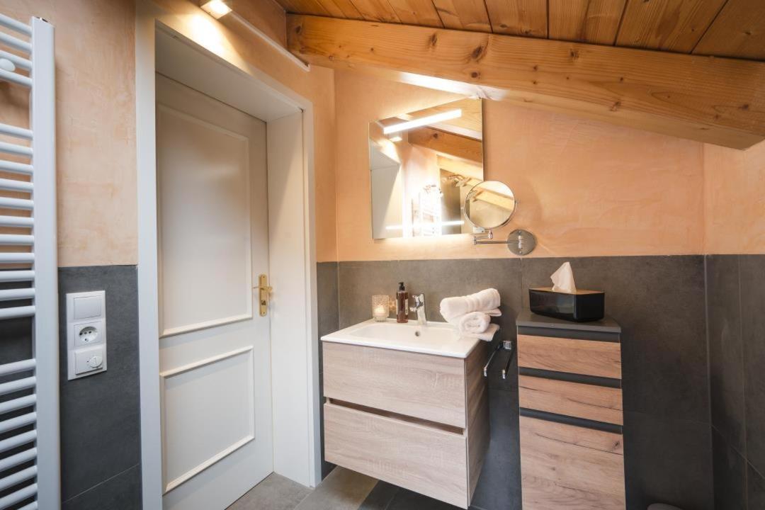 Ferienhaus Die 12 Mit 4 Schlafzimmern In Garmisch Eksteriør bilde